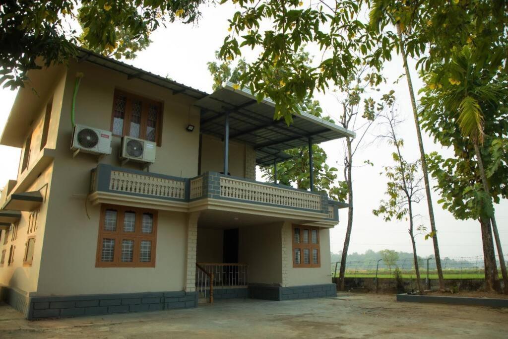 Heal Hive Homestay Palakkad Extérieur photo